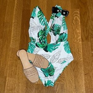 Cupshe Tropic Back Cross Monstera One Piece Sz S
